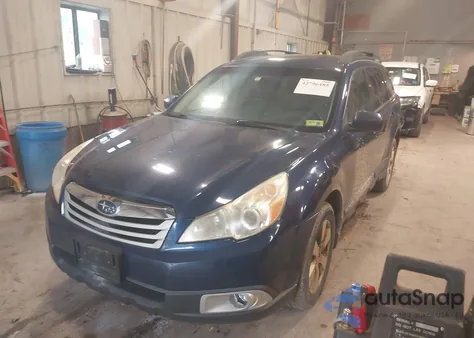 2011 Subaru Outback 2.5I Premium z USA, uszkodzony, nr VIN 4S4BRBCC9B3413421